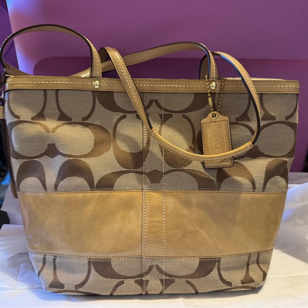Authentic coach purse